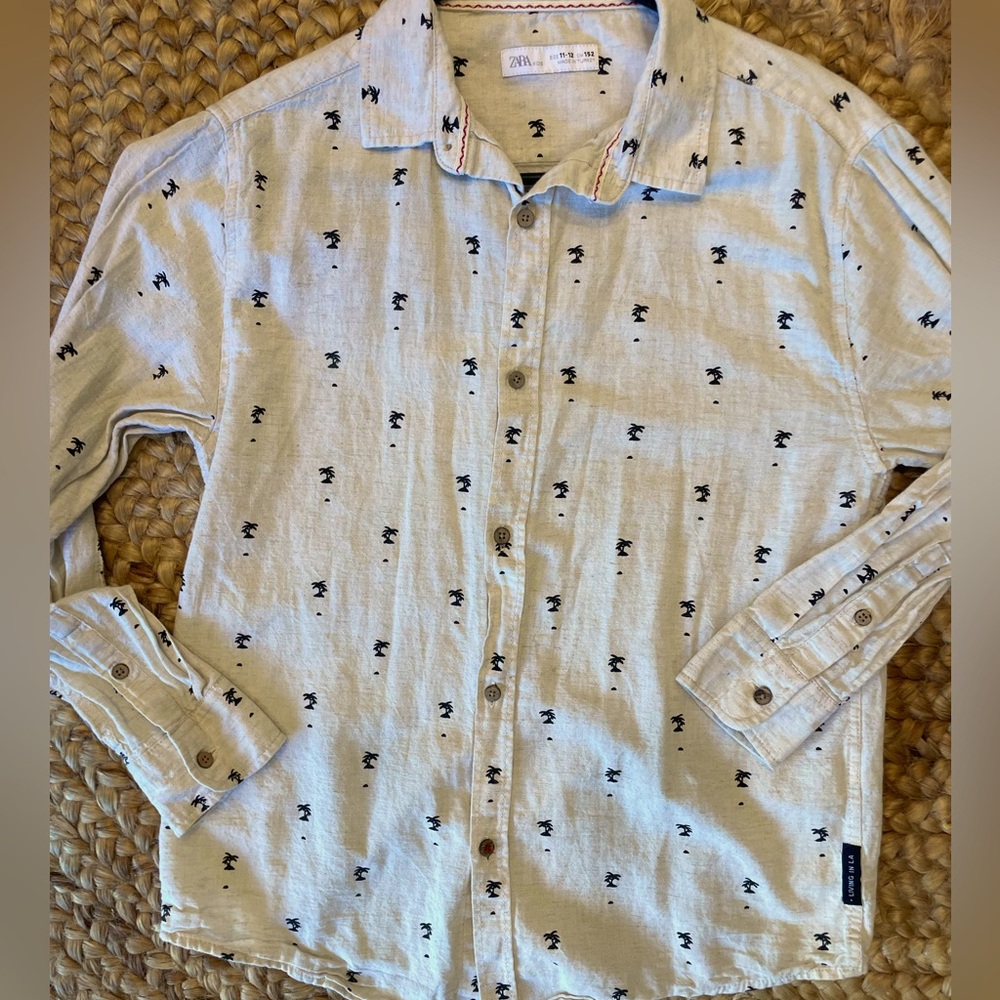 Zara sz 11 78%cotton living in LA boys shirt cream color